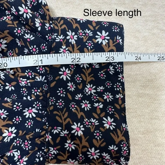 LOFT Women’s Blue Floral Print Polyester Long Sleeve Back Button Blouse Size M - Picture 8 of 11